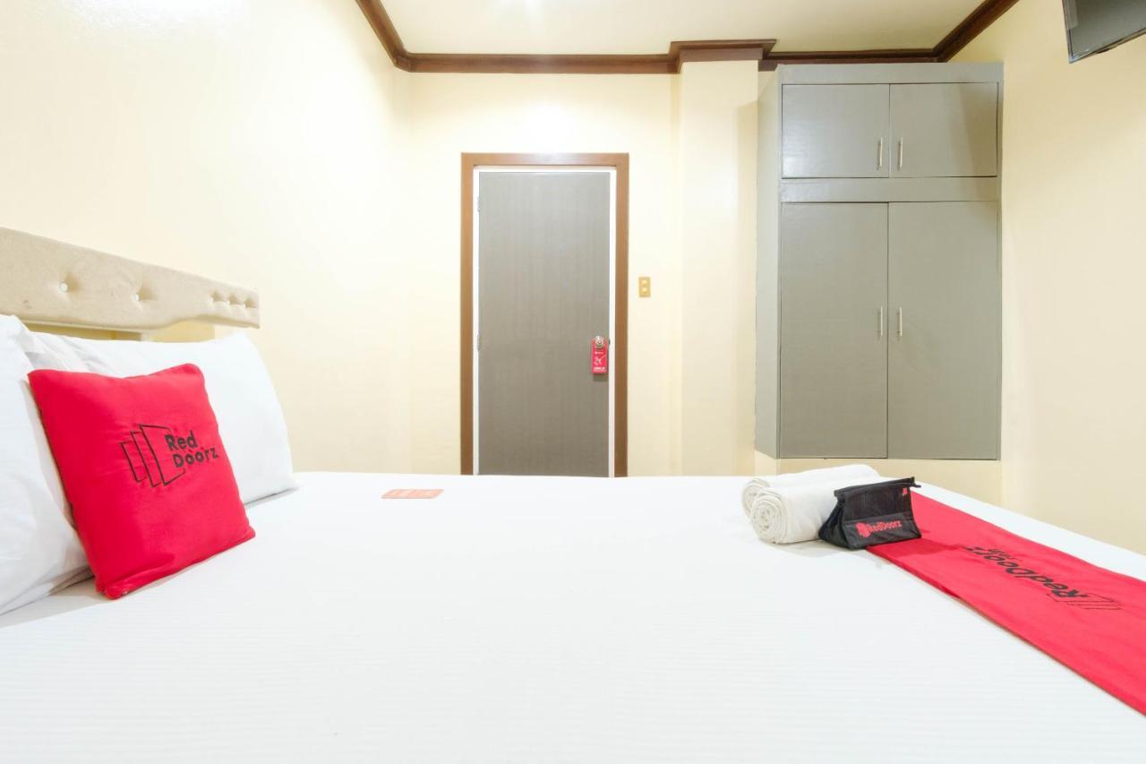 Reddoorz Plus @ Seaborne Hotel Subic Zambales Exteriér fotografie