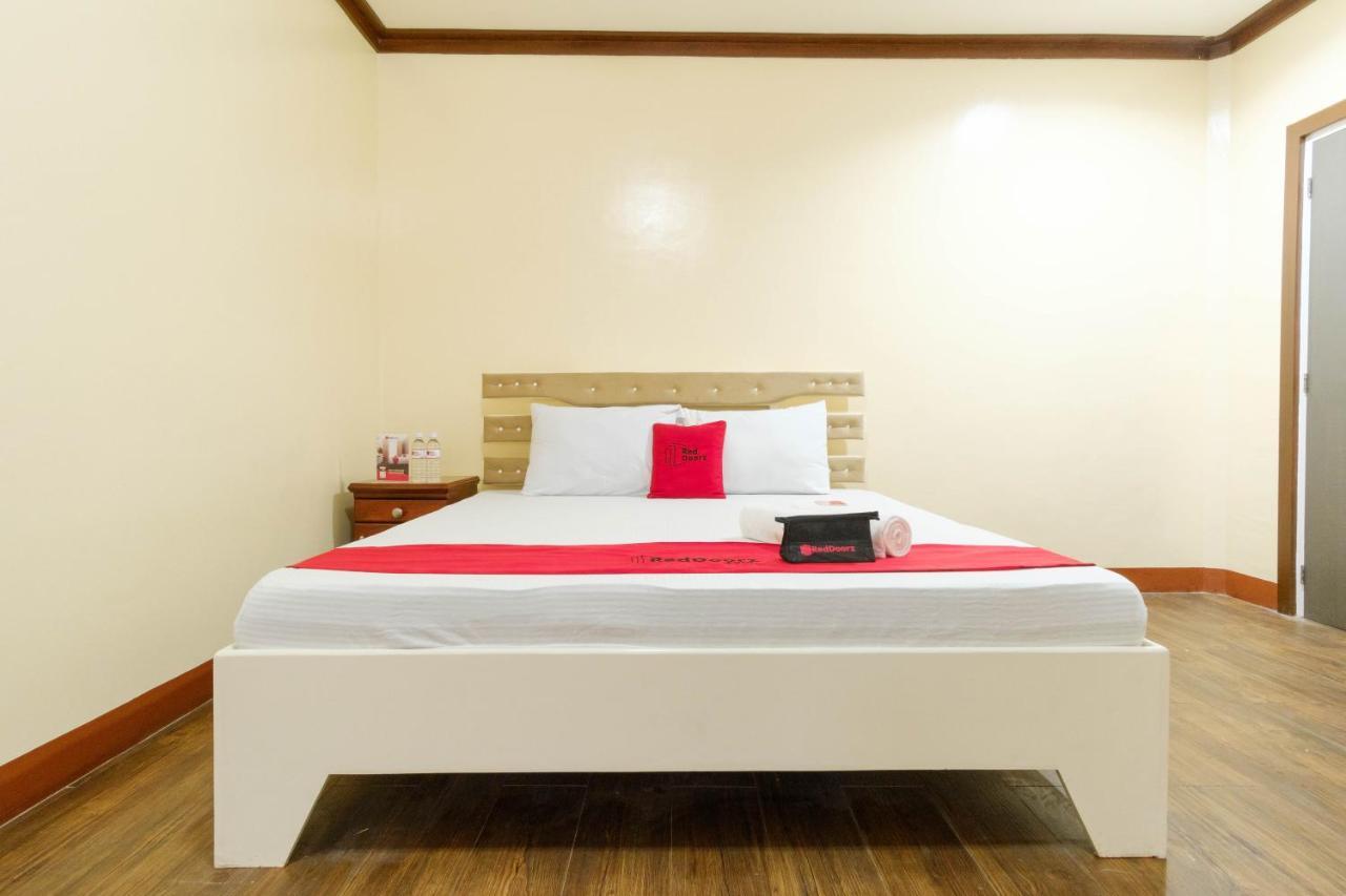 Reddoorz Plus @ Seaborne Hotel Subic Zambales Exteriér fotografie
