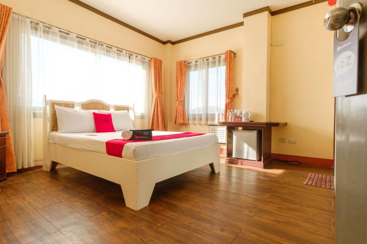 Reddoorz Plus @ Seaborne Hotel Subic Zambales Exteriér fotografie