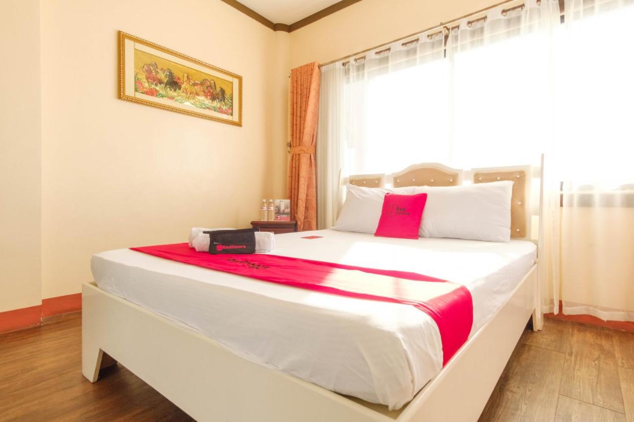 Reddoorz Plus @ Seaborne Hotel Subic Zambales Exteriér fotografie